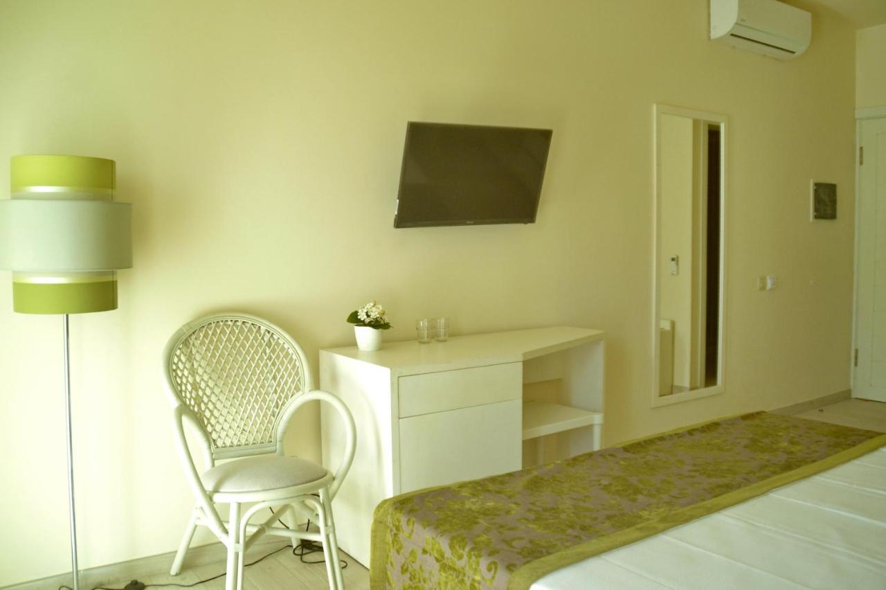 Ouril Hotel Julia Santa Maria Luaran gambar
