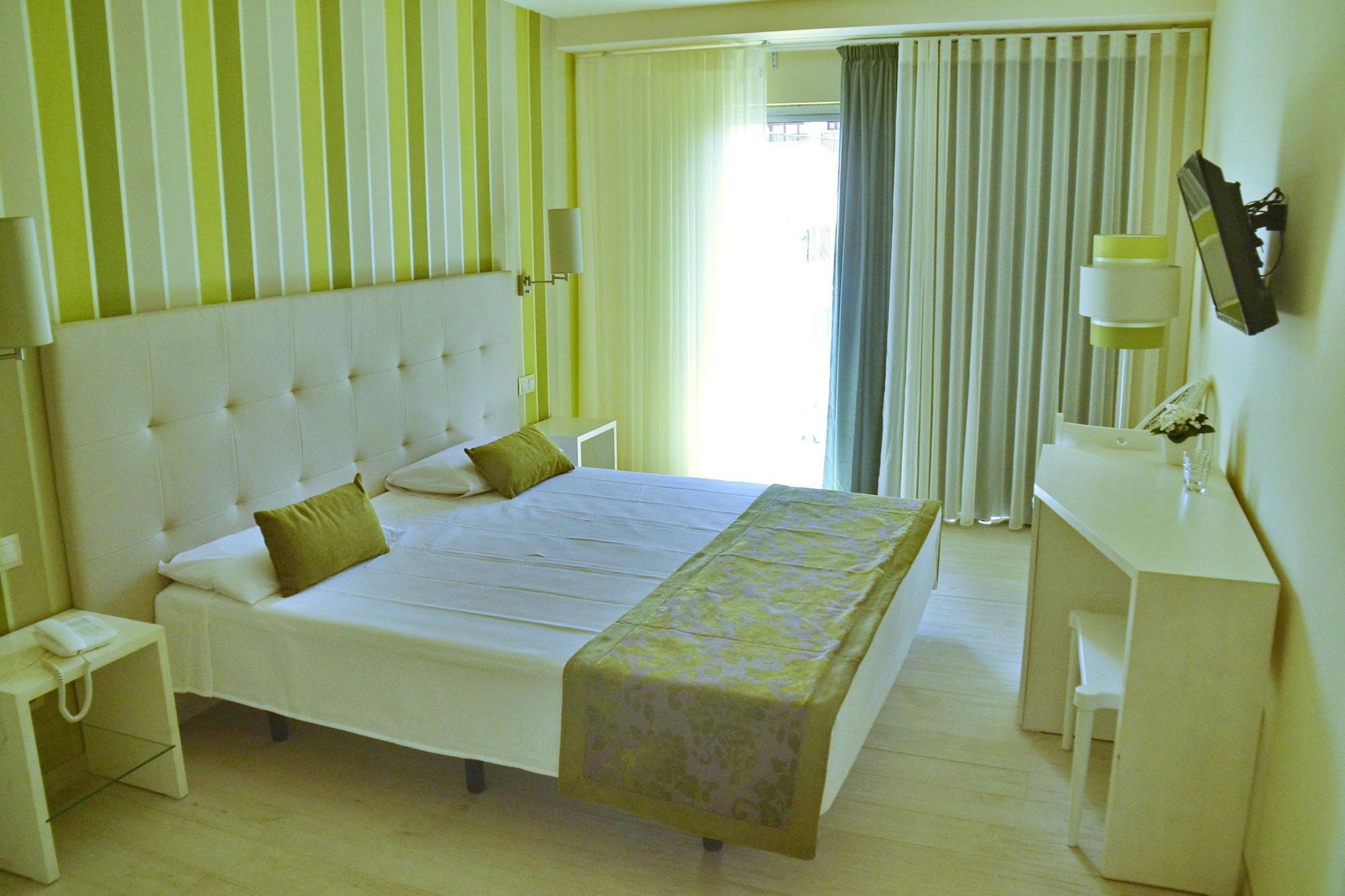 Ouril Hotel Julia Santa Maria Luaran gambar