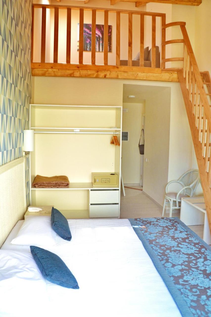 Ouril Hotel Julia Santa Maria Luaran gambar